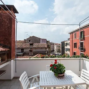 Apartament Savoia & Jolanda 2